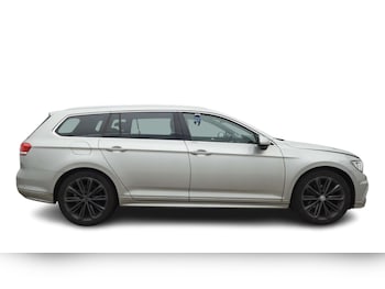 Used Volkswagen Passat 2015 for sale - 77626965: Photo