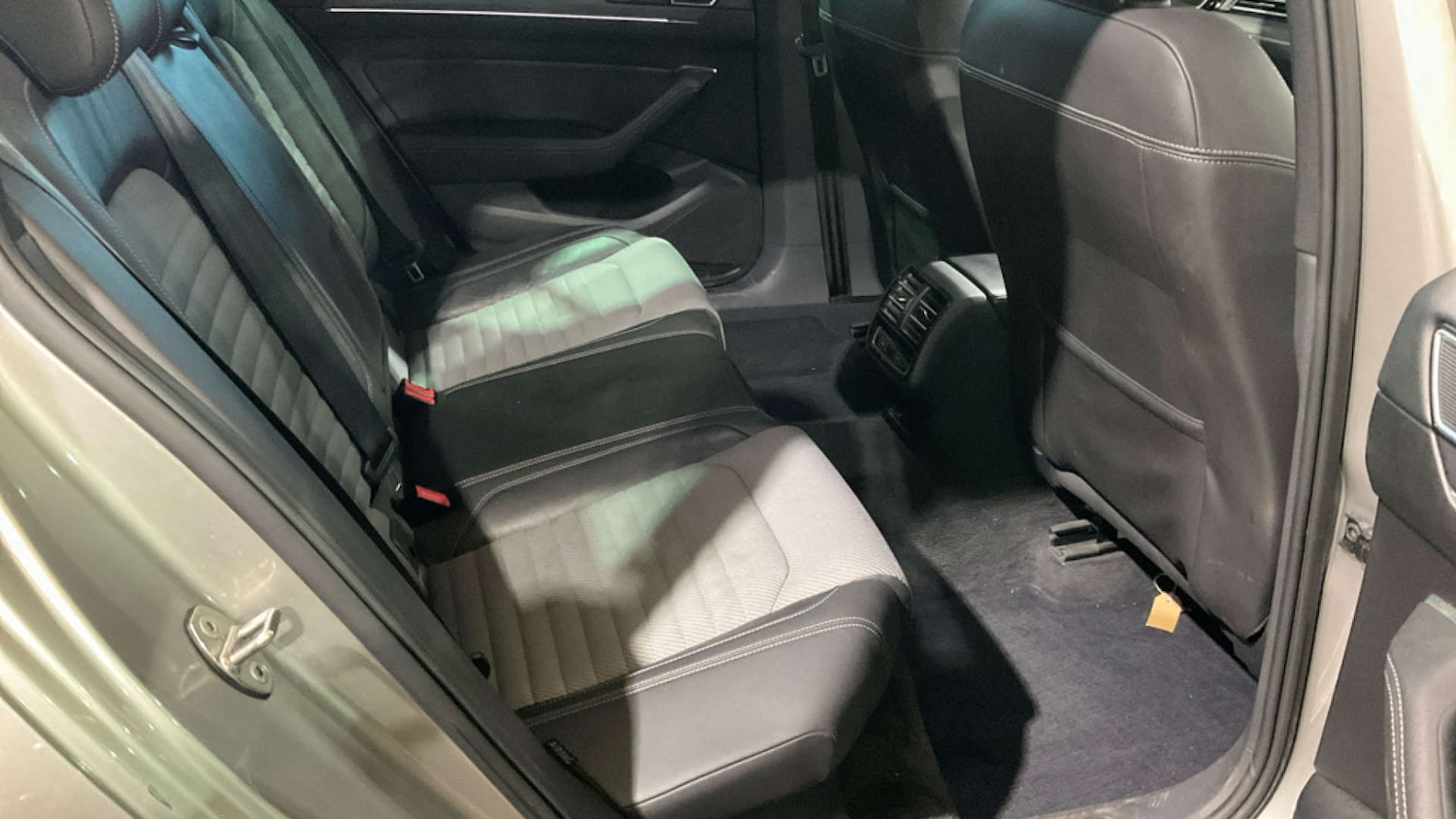 Used Volkswagen Passat 2015 for sale - 77626965: Photo 9