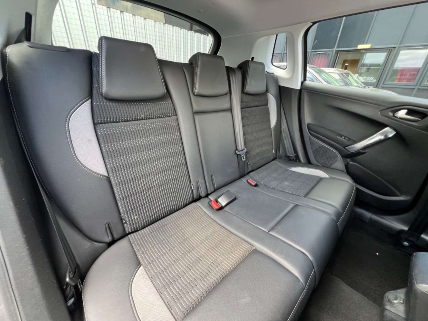 Used Peugeot 2008 2016 for sale - 76601589: Photo 27