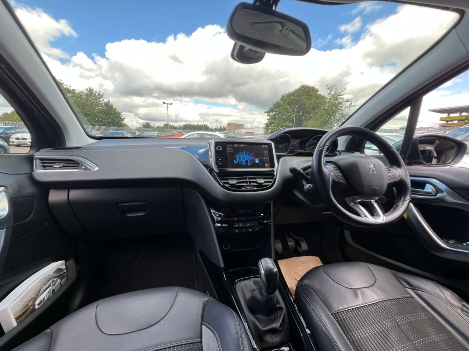 Used Peugeot 2008 2016 for sale - 76601589: Photo 37