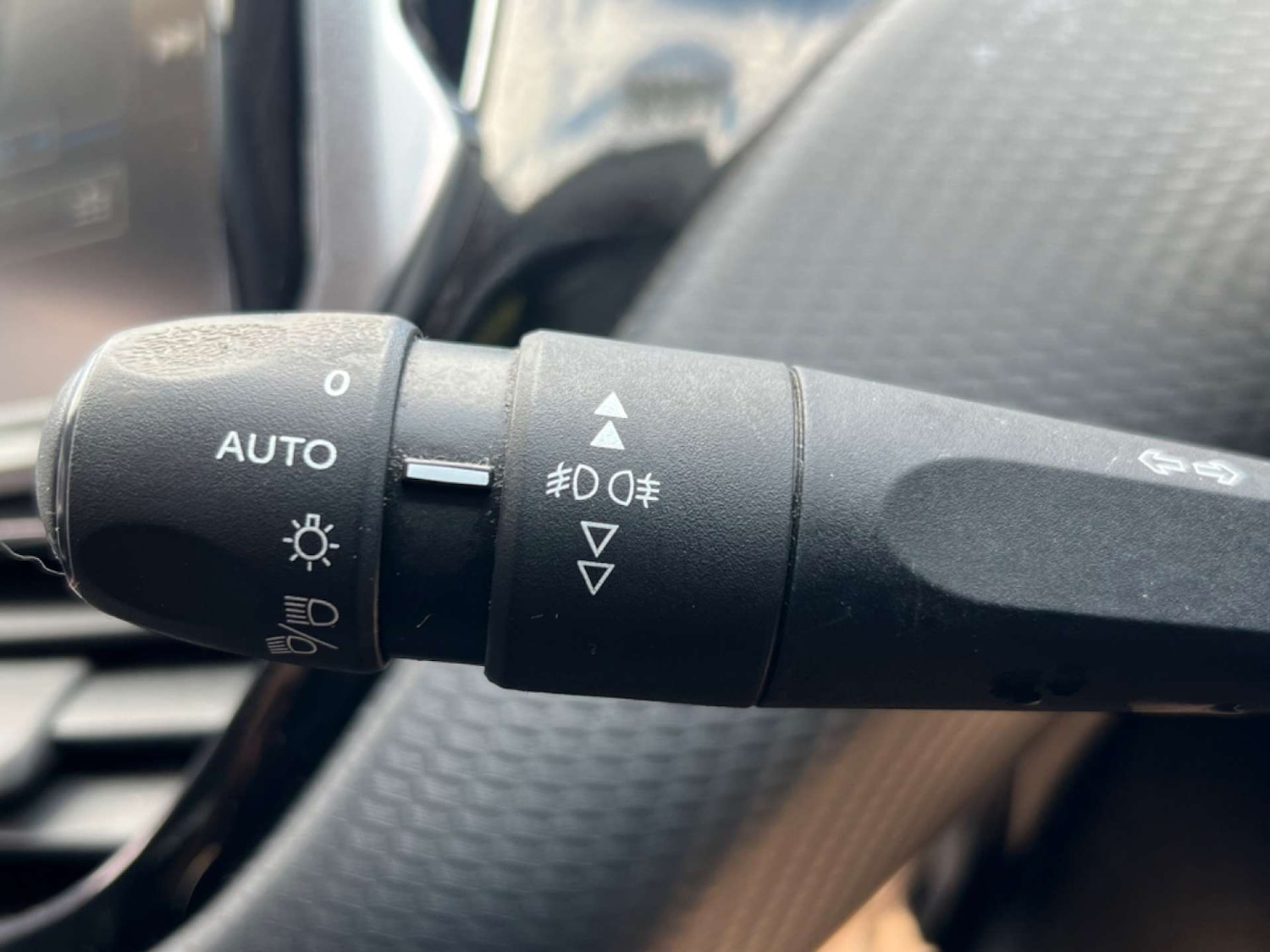 Used Peugeot 2008 2016 for sale - 76601589: Photo 48