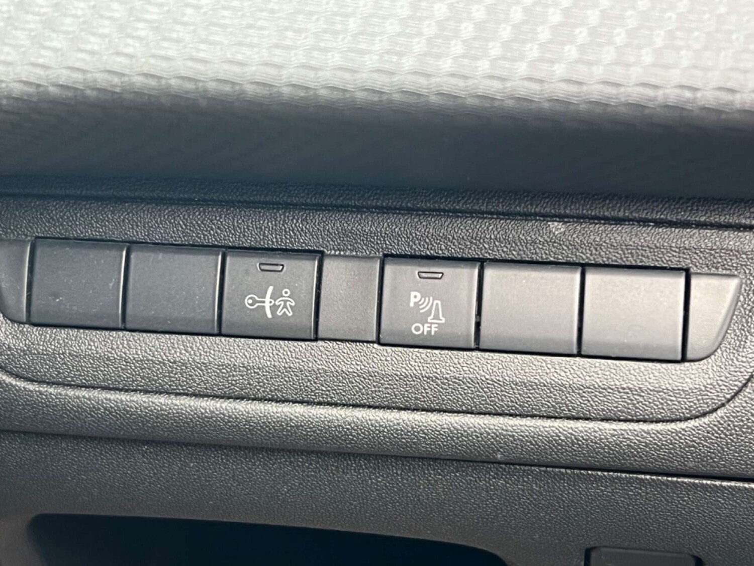 Used Peugeot 2008 2016 for sale - 76601589: Photo 56