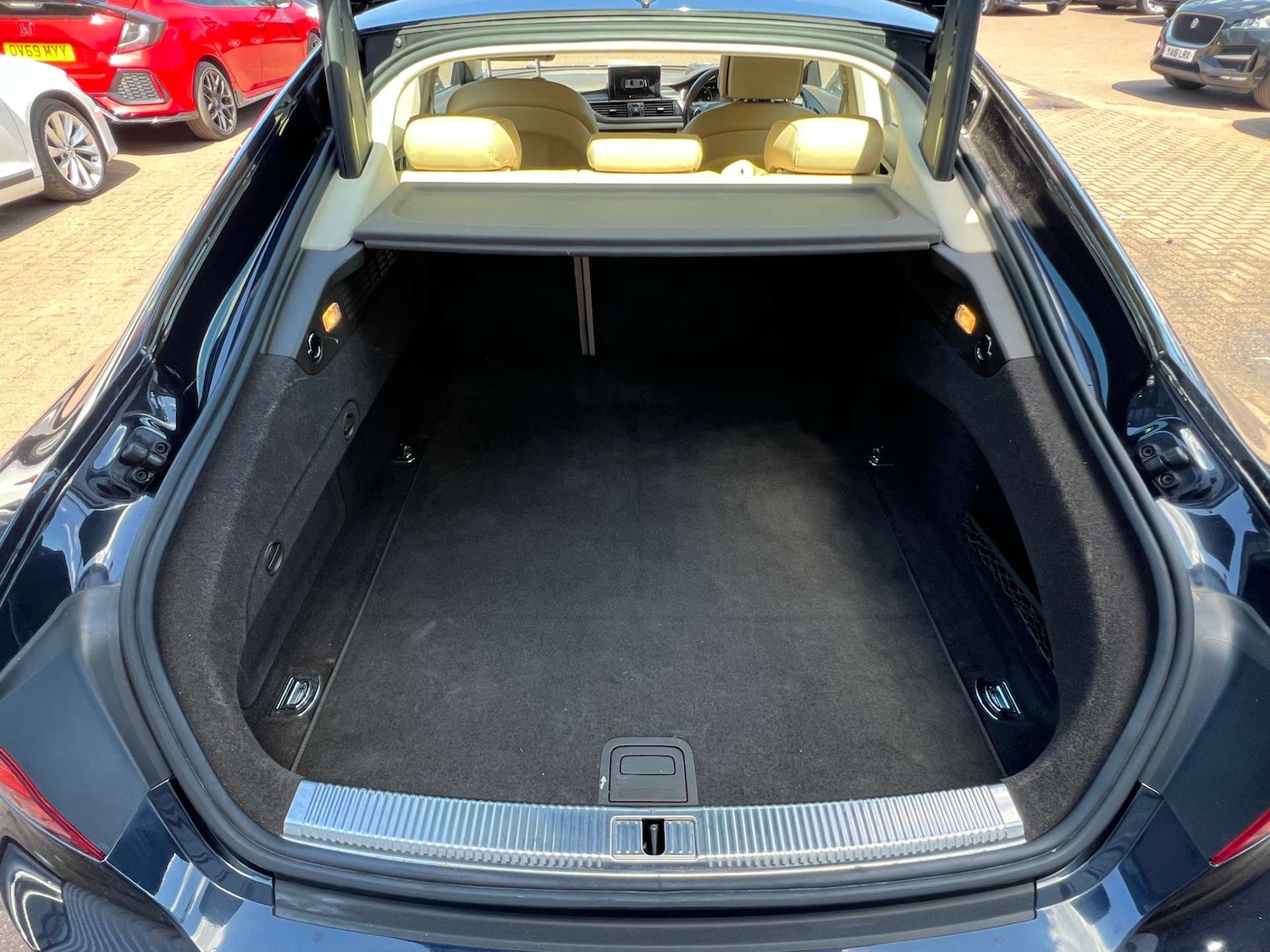 Used Audi A7 2014 for sale - 76601758: Photo 78