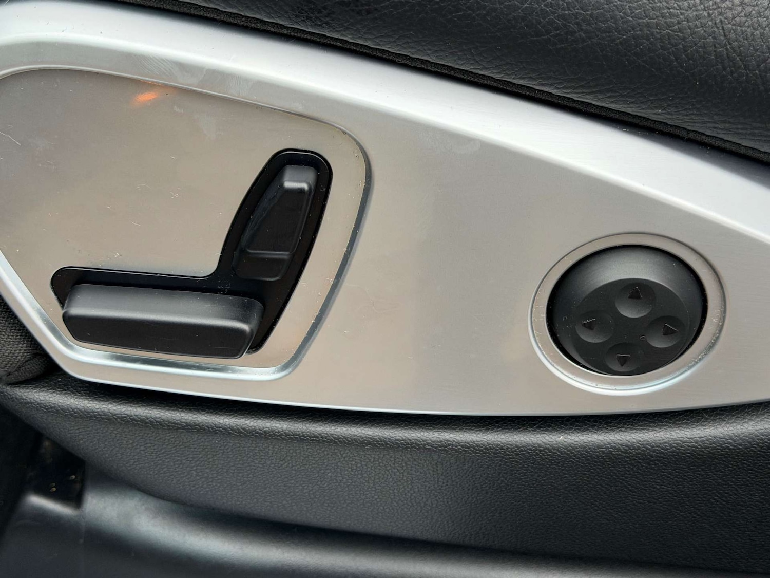 Used Mercedes-Benz M Class 2011 for sale - 77437706: Photo 35