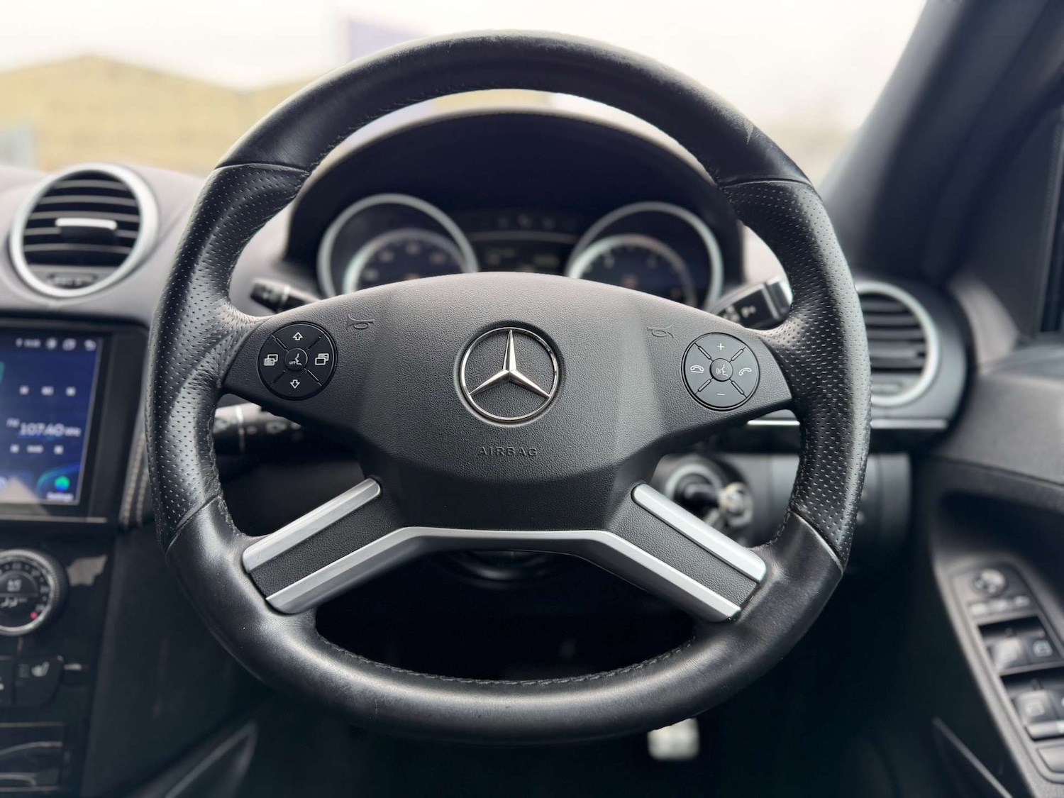 Used Mercedes-Benz M Class 2011 for sale - 77437706: Photo 56