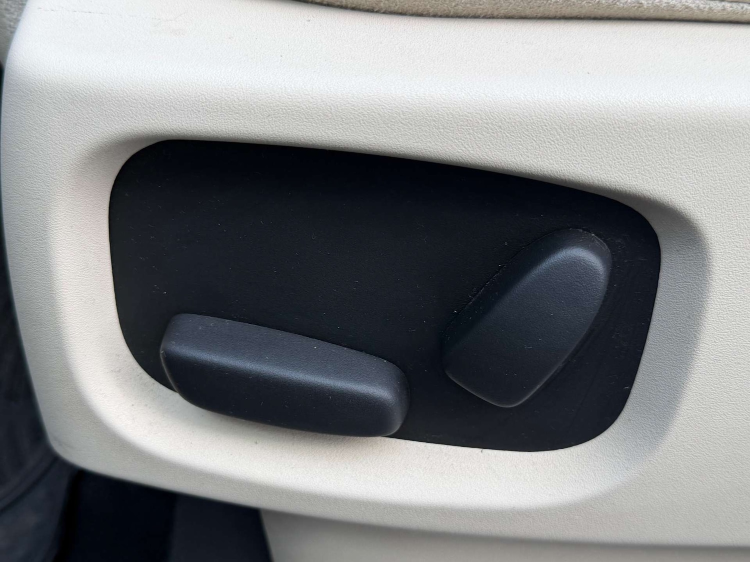 Used Land Rover Range Rover Sport 2010 for sale - 77730212: Photo 14