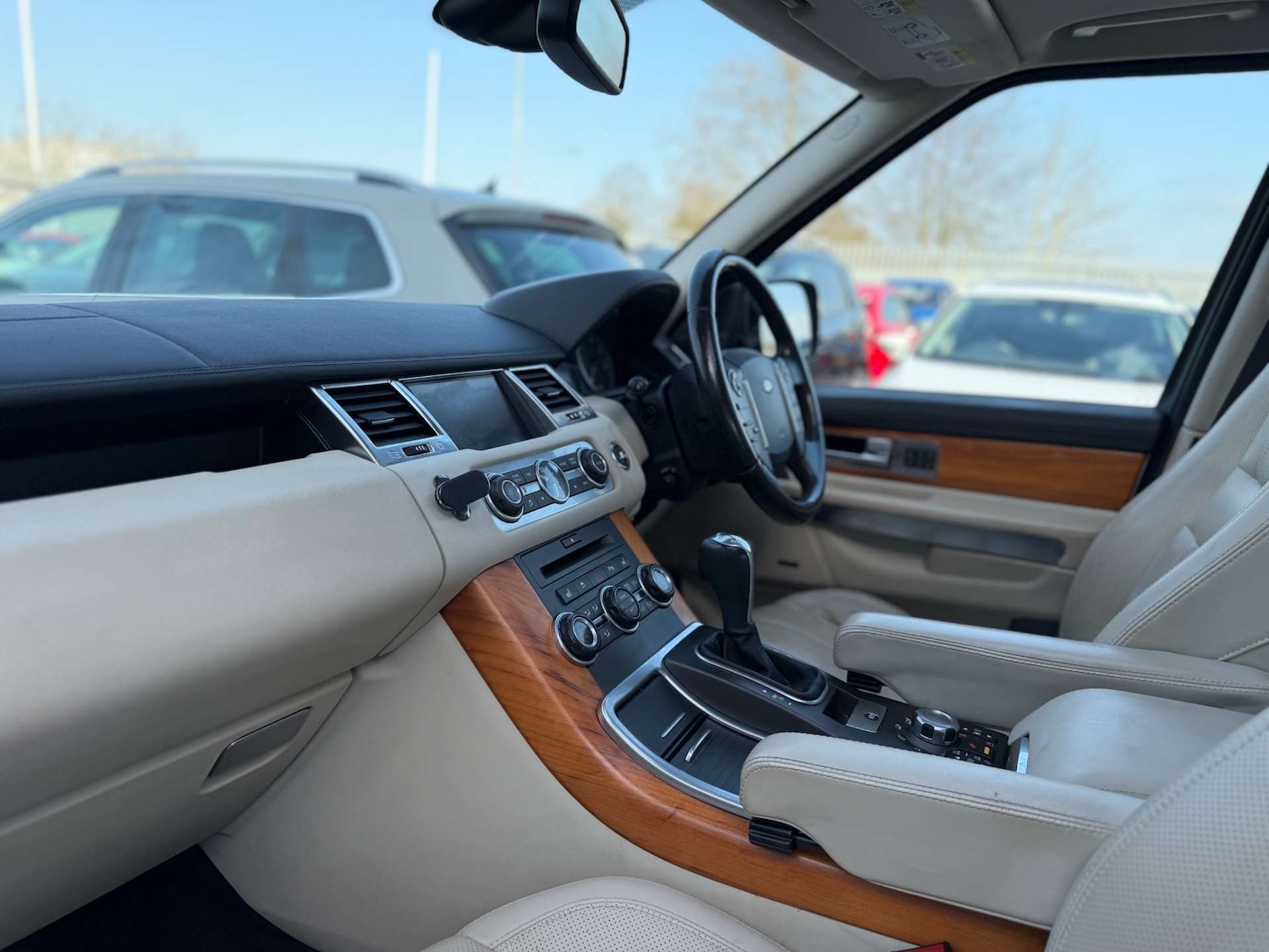 Used Land Rover Range Rover Sport 2010 for sale - 77730212: Photo 16