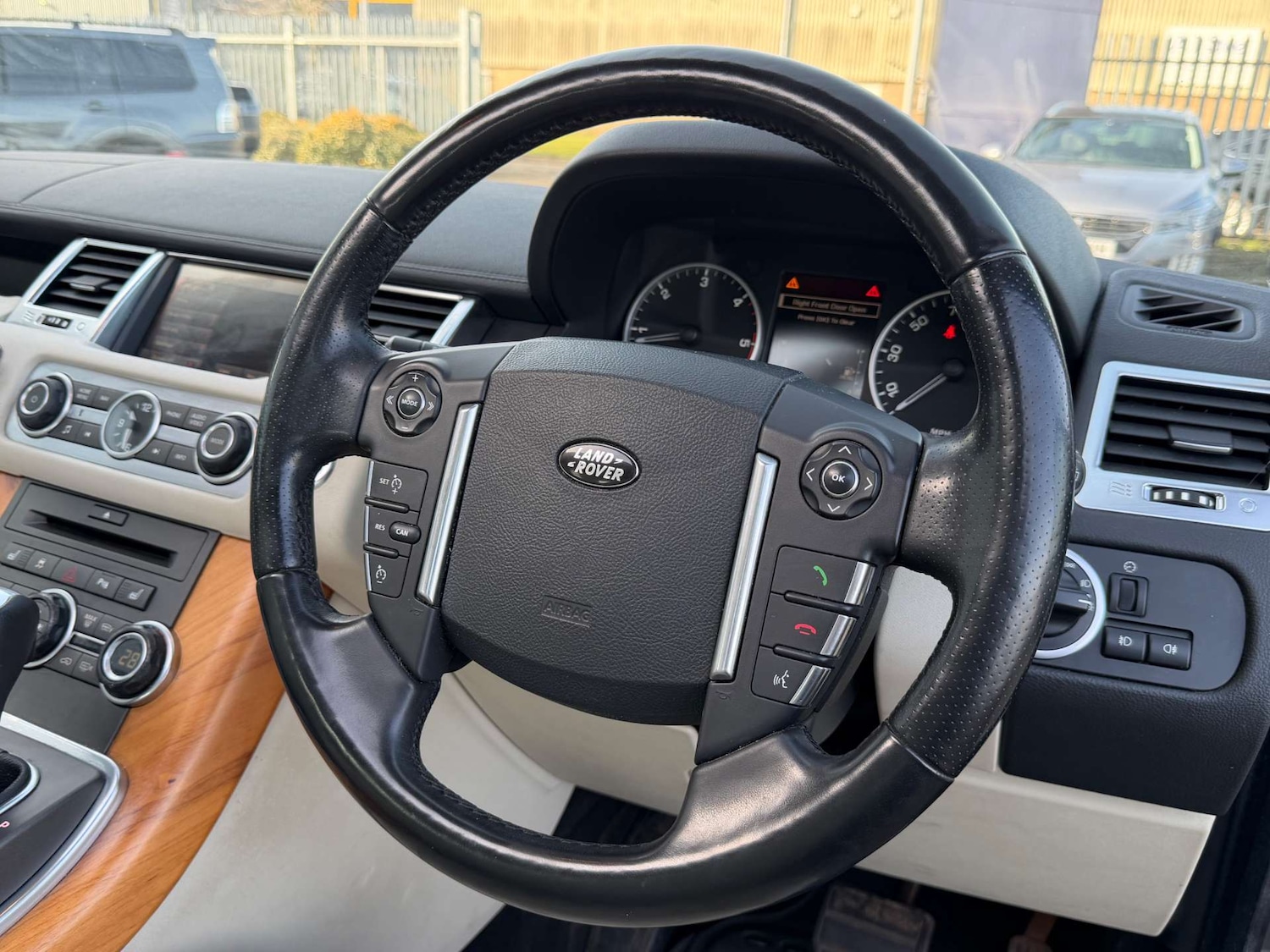 Used Land Rover Range Rover Sport 2010 for sale - 77730212: Photo 20