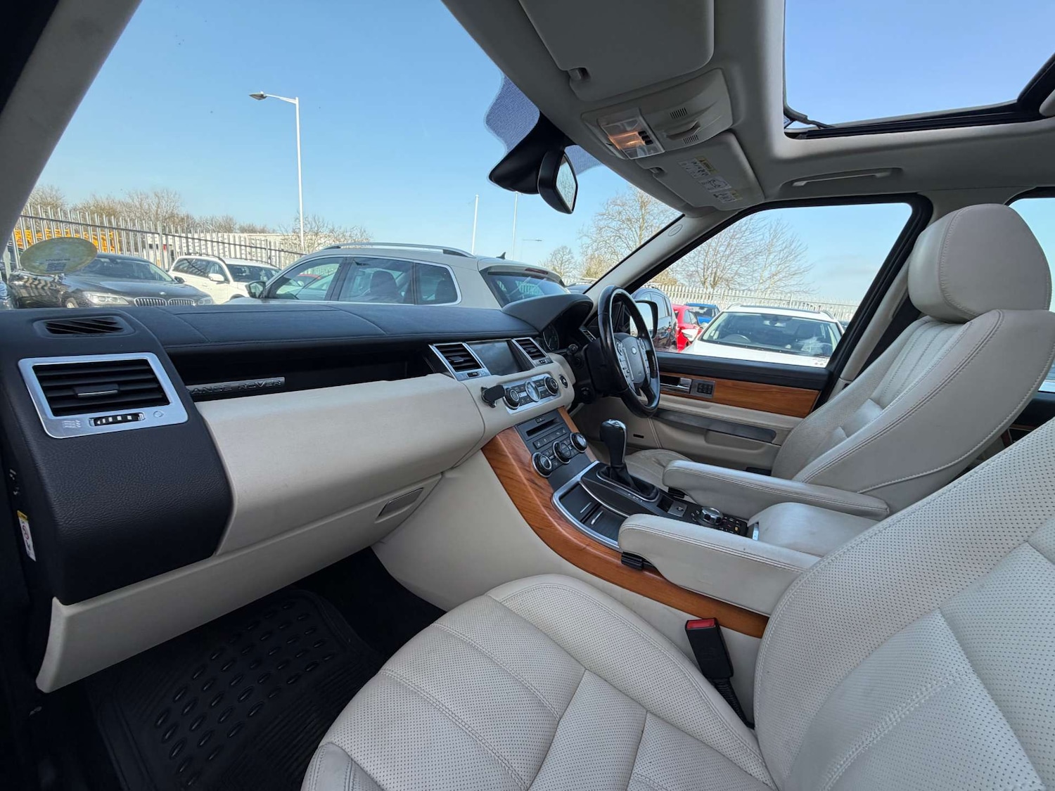 Used Land Rover Range Rover Sport 2010 for sale - 77730212: Photo 27