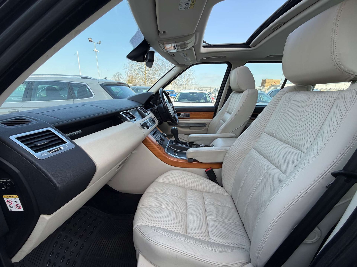 Used Land Rover Range Rover Sport 2010 for sale - 77730212: Photo 34