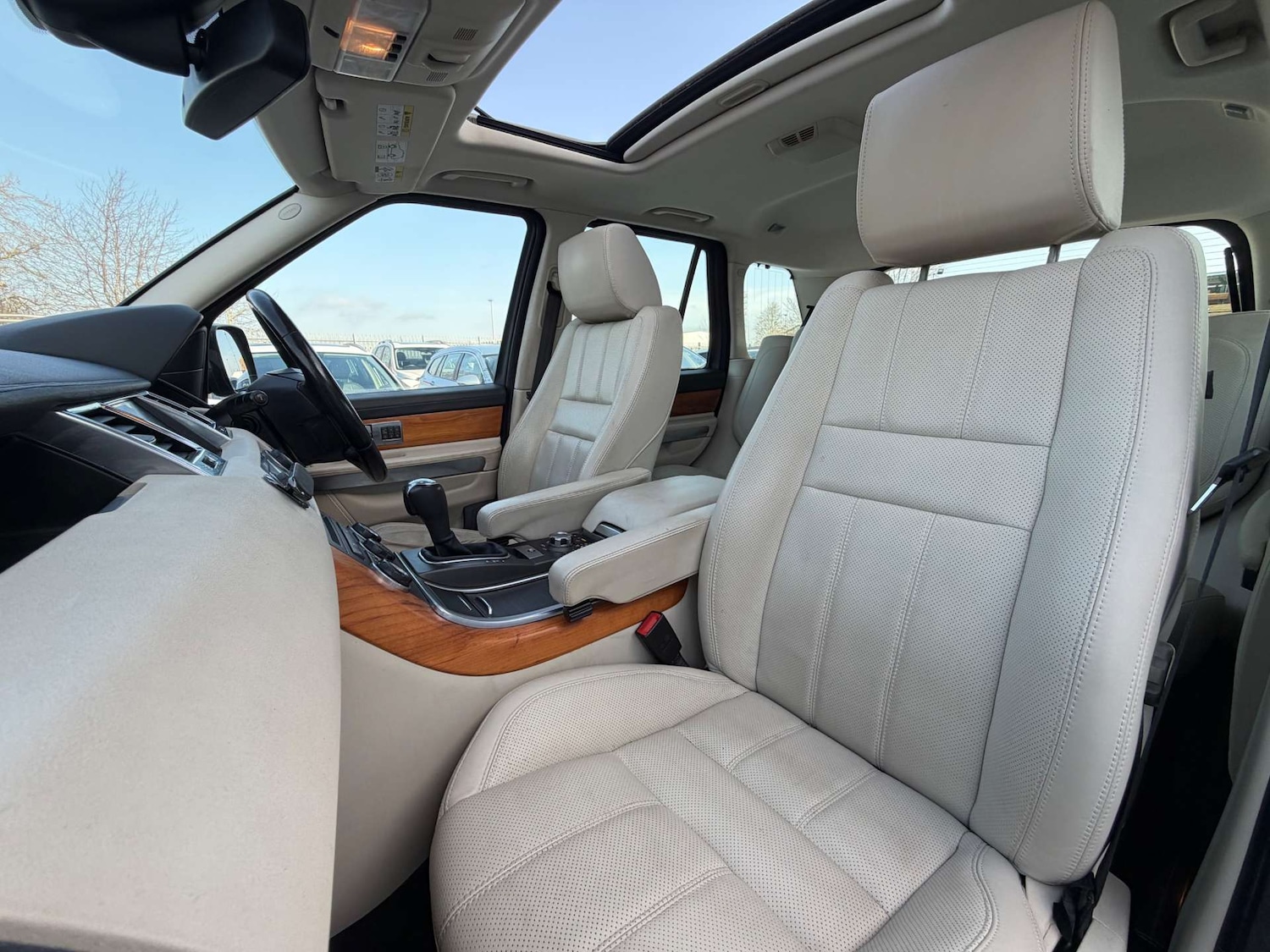 Used Land Rover Range Rover Sport 2010 for sale - 77730212: Photo 35