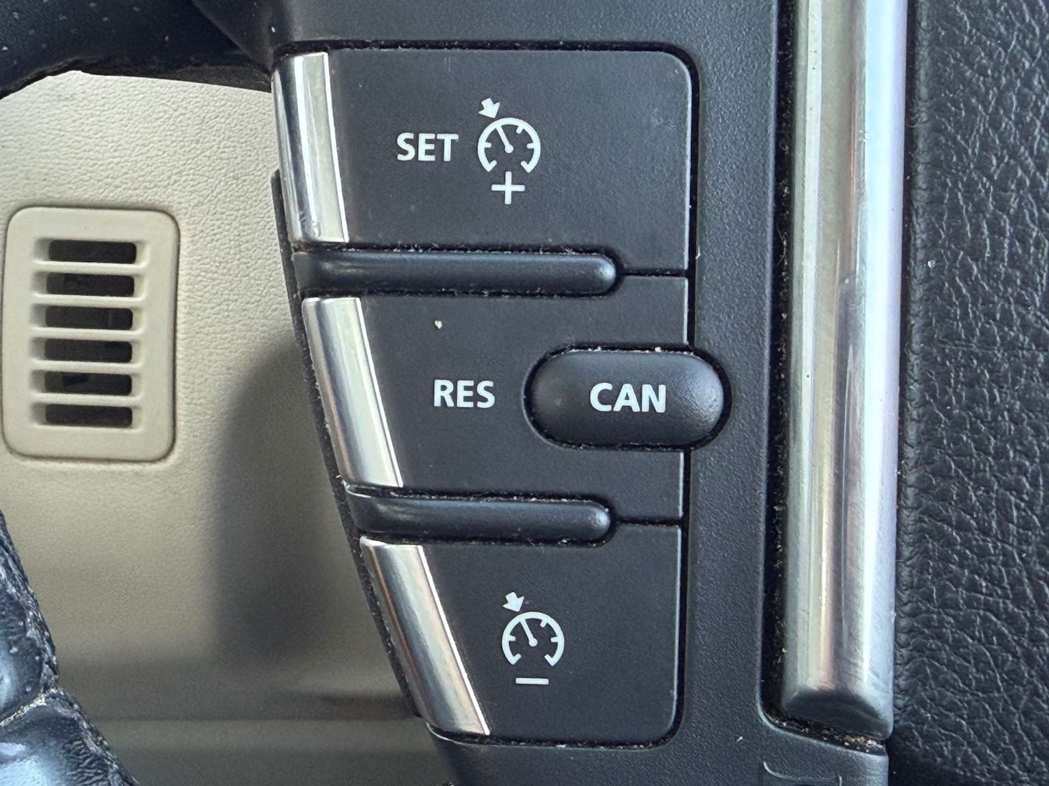 Used Land Rover Range Rover Sport 2010 for sale - 77730212: Photo 40