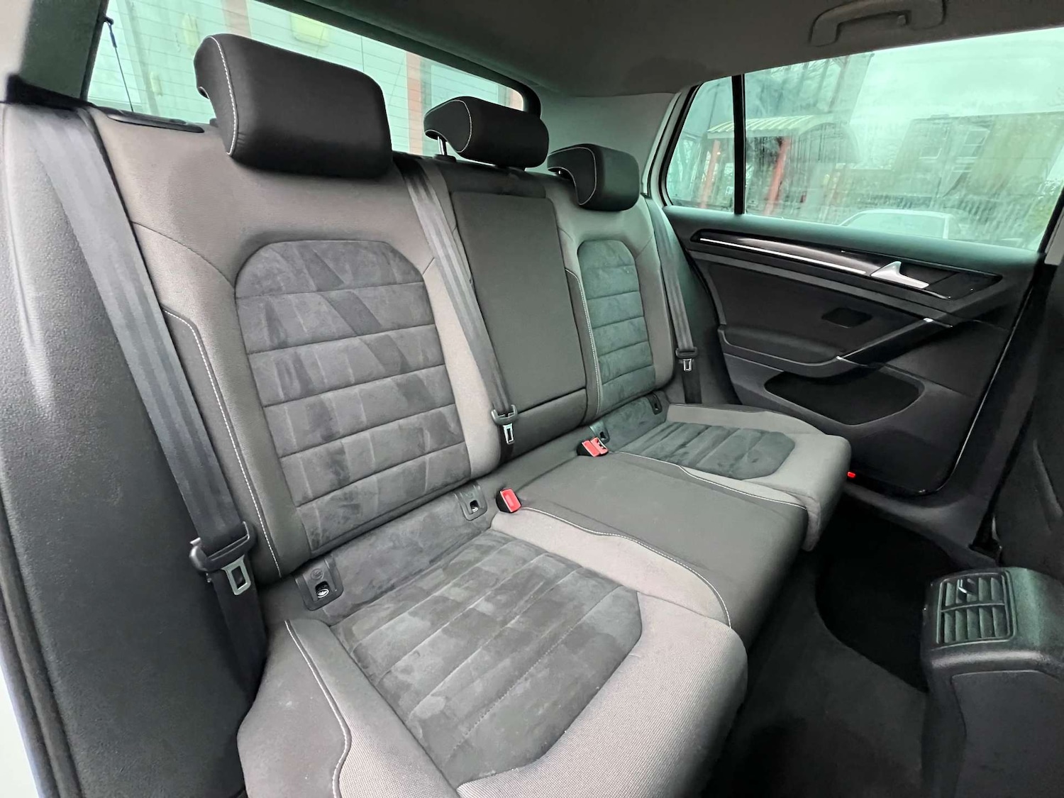 Used Volkswagen Golf 2016 for sale - 77096070: Photo 32