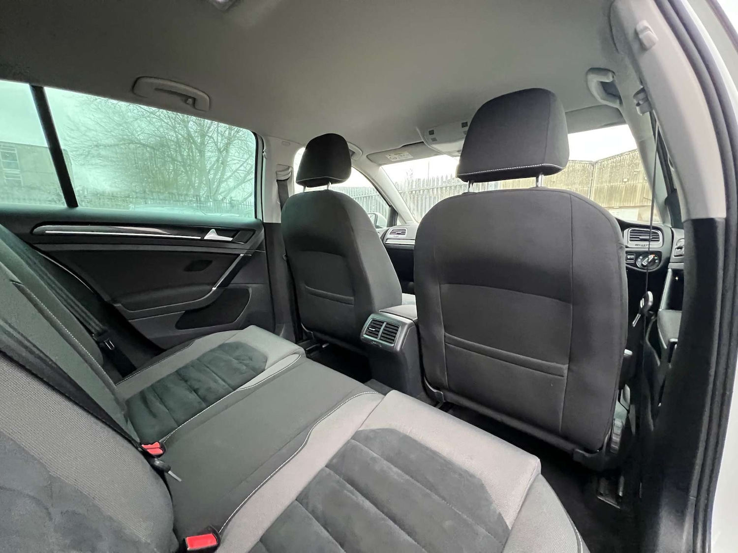 Used Volkswagen Golf 2016 for sale - 77096070: Photo 34