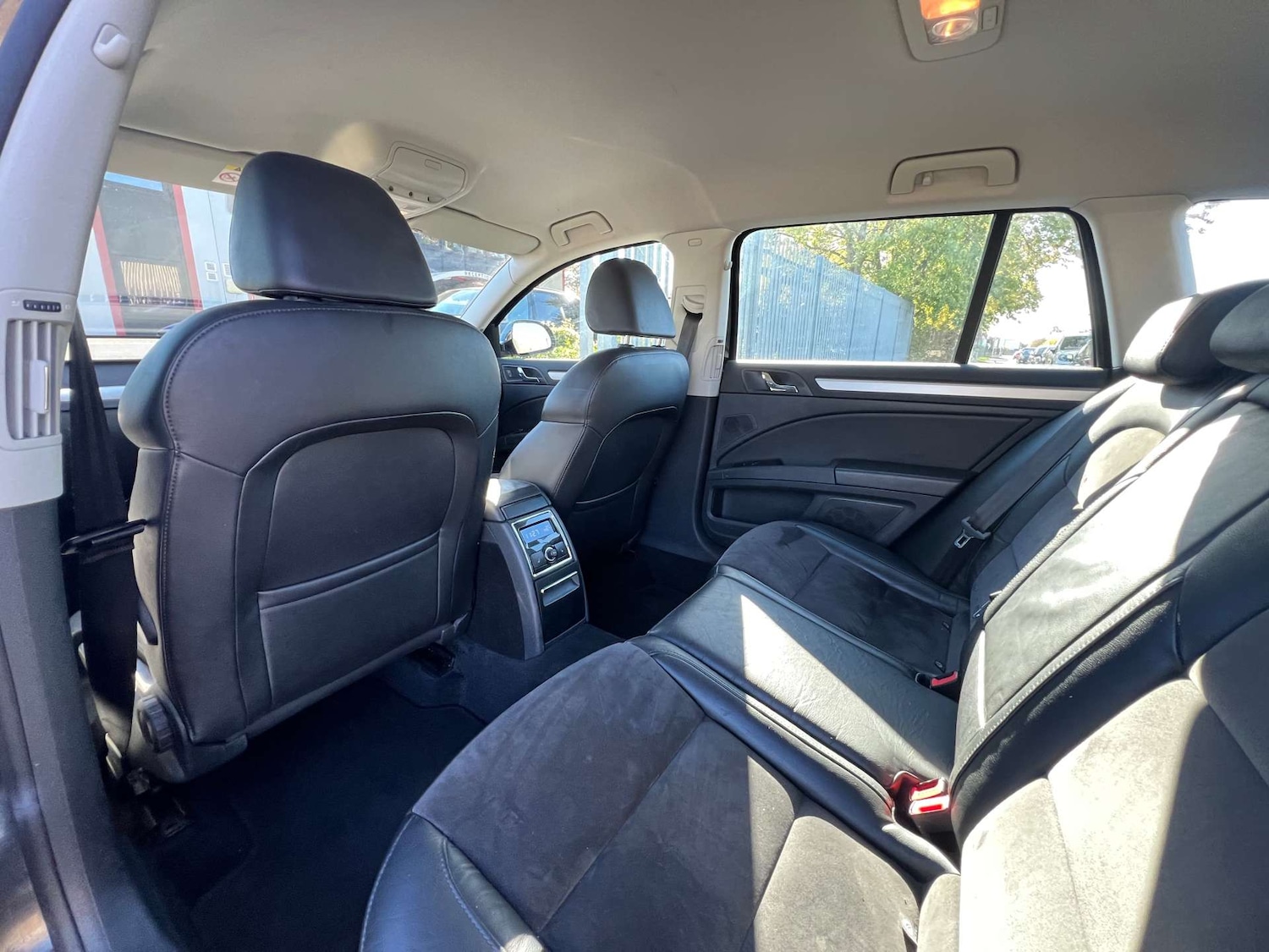 Used Skoda Superb 2014 for sale - 75908283: Photo 38