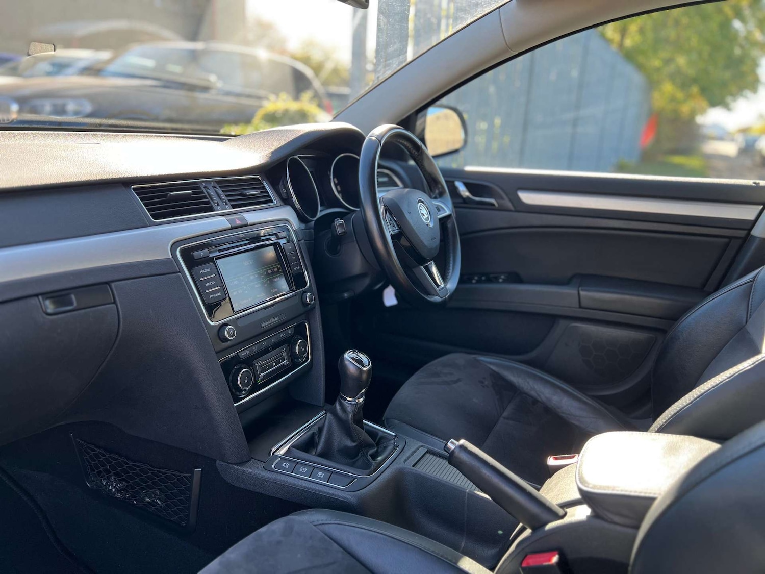 Used Skoda Superb 2014 for sale - 75908283: Photo 42