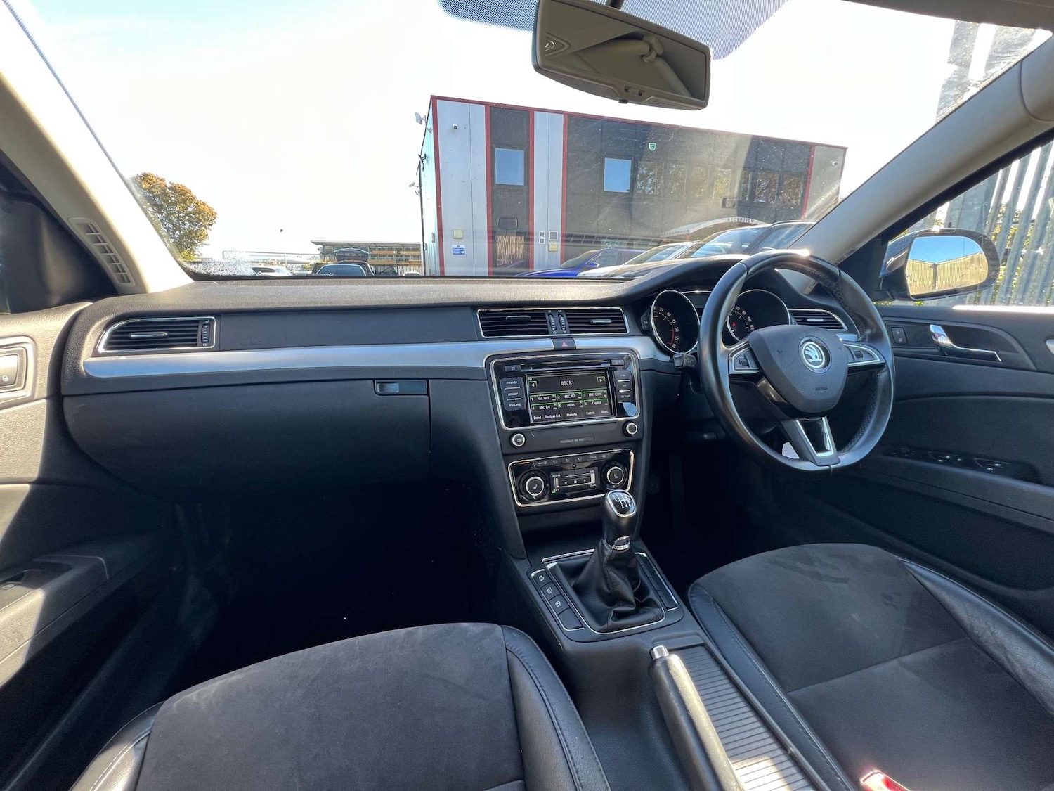 Used Skoda Superb 2014 for sale - 75908283: Photo 43