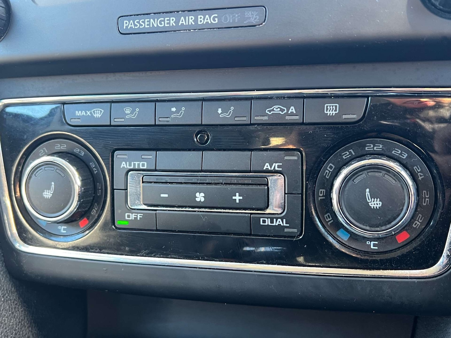 Used Skoda Superb 2014 for sale - 75908283: Photo 49