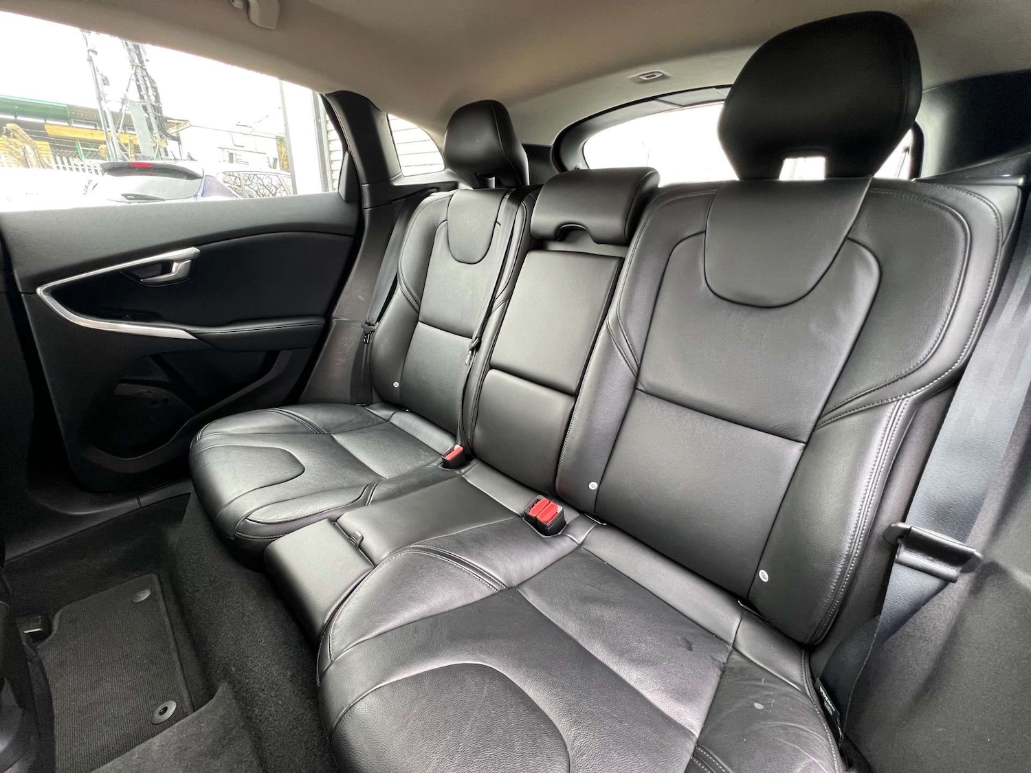 Used Volvo V40 2016 for sale - 76437913: Photo 26