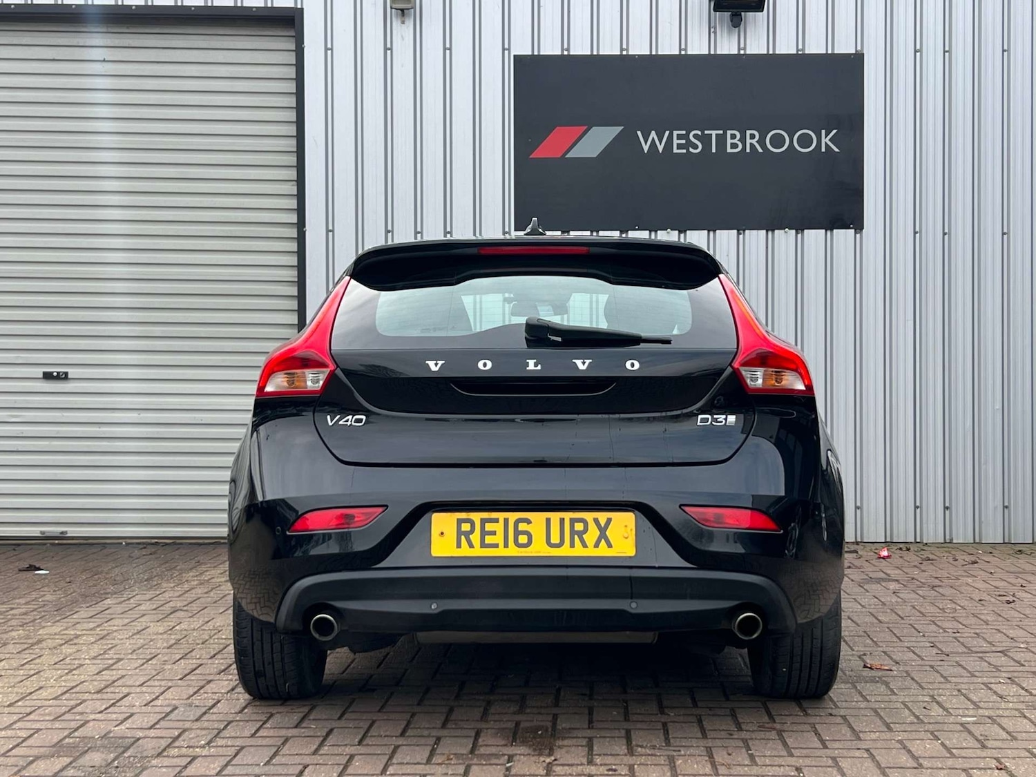 Used Volvo V40 2016 for sale - 76437913: Photo 9