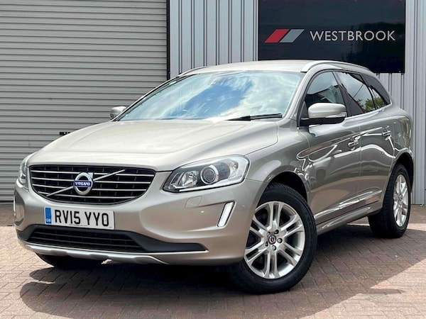 Used Volvo XC60 2015 for sale - 76277580: Photo 5
