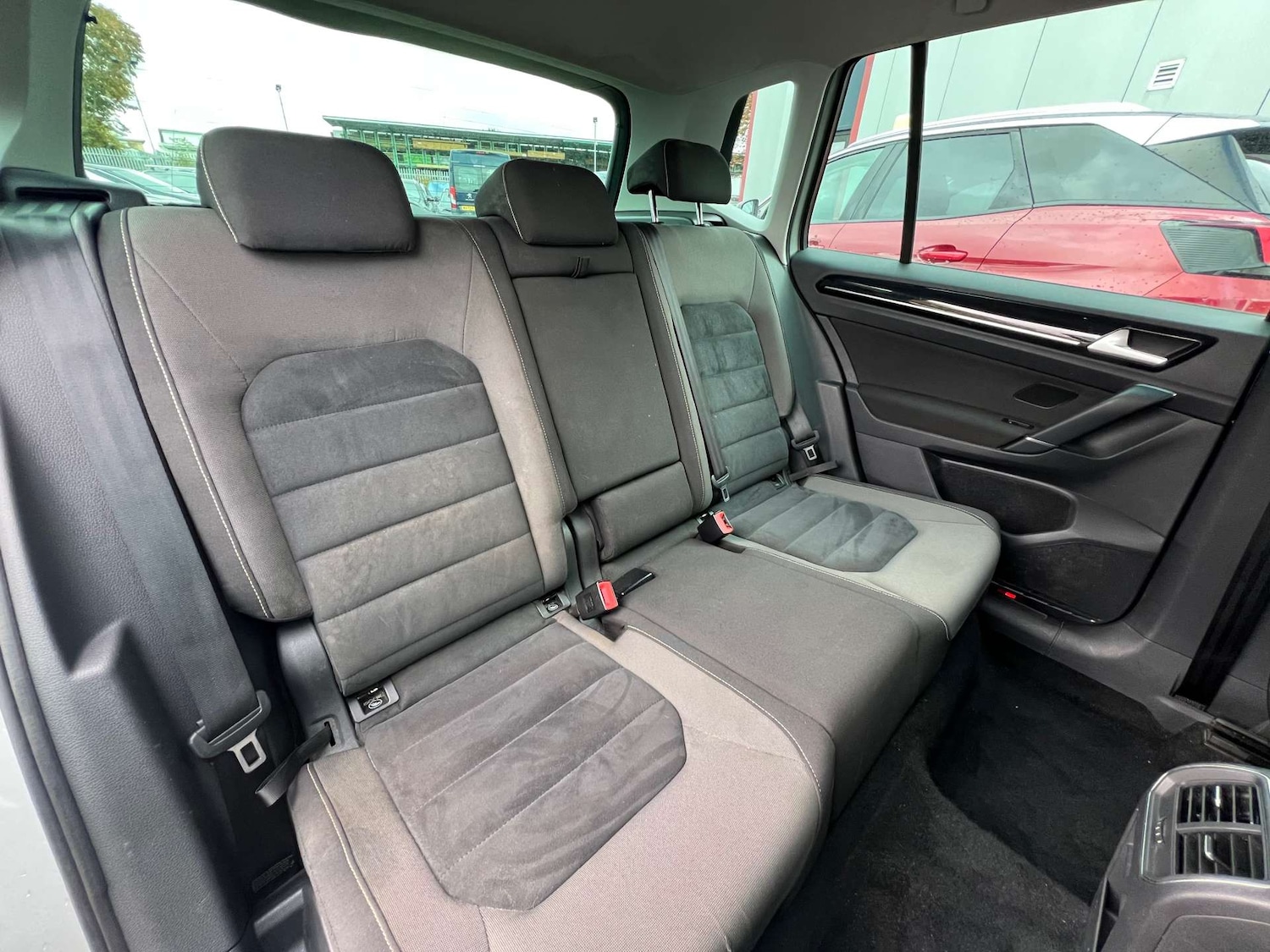 Used Volkswagen Golf SV 2015 for sale - 76320860: Photo 33