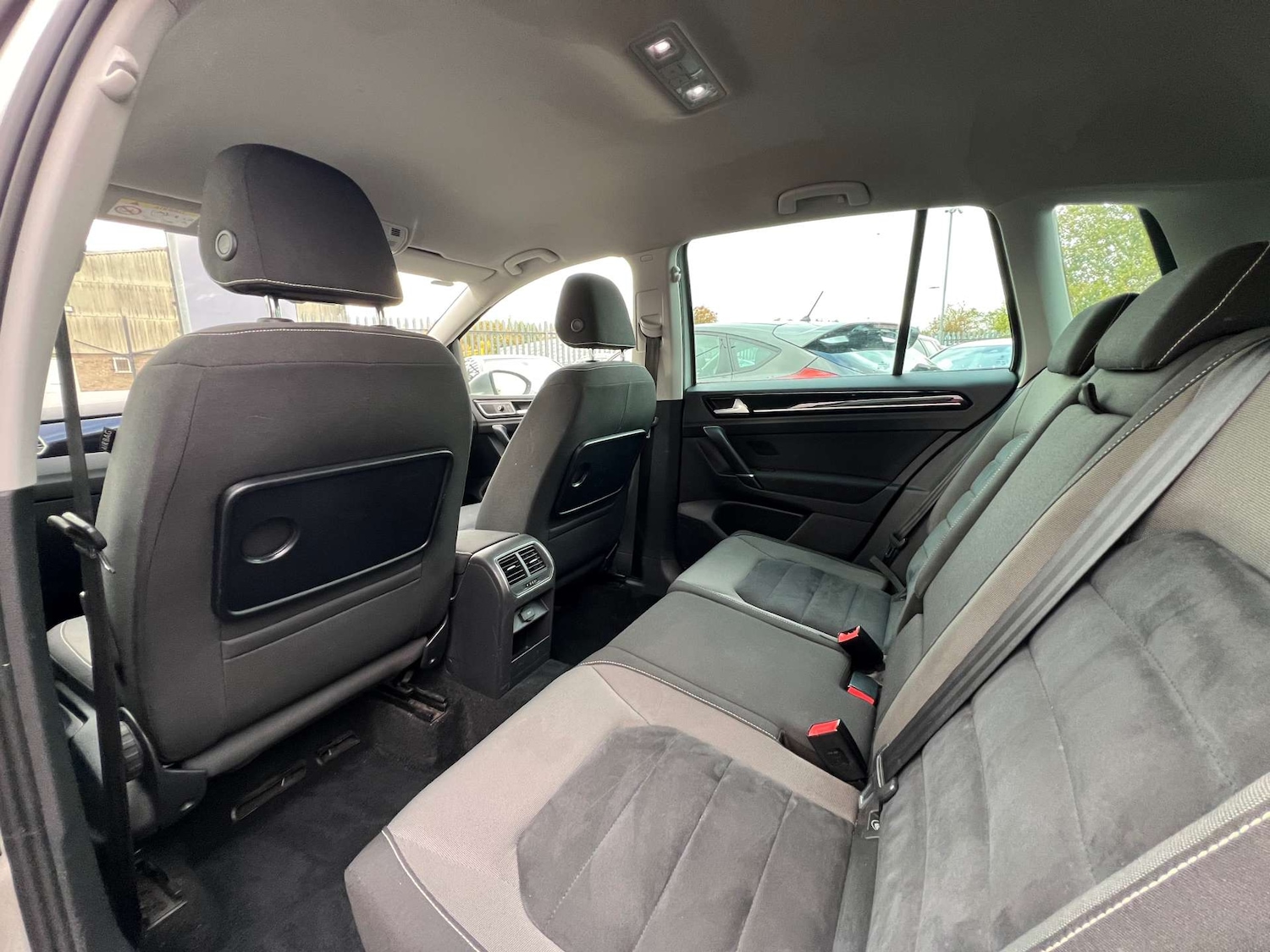 Used Volkswagen Golf SV 2015 for sale - 76320860: Photo 38