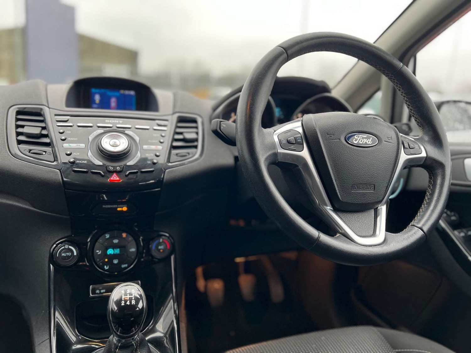 Used Ford Fiesta 2016 for sale - 77328610: Photo 19