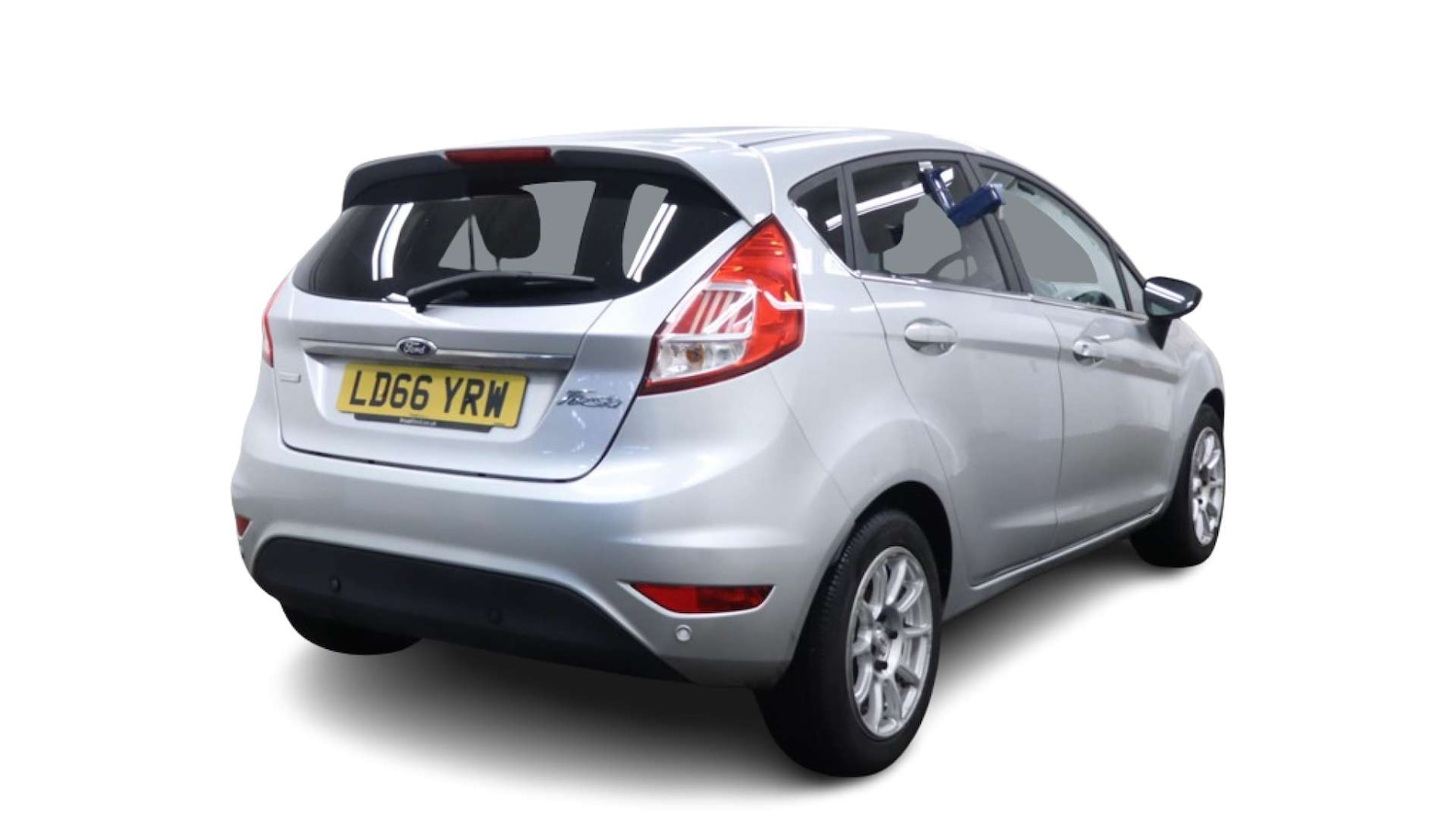 Used Ford Fiesta 2016 for sale - 77328610: Photo 2