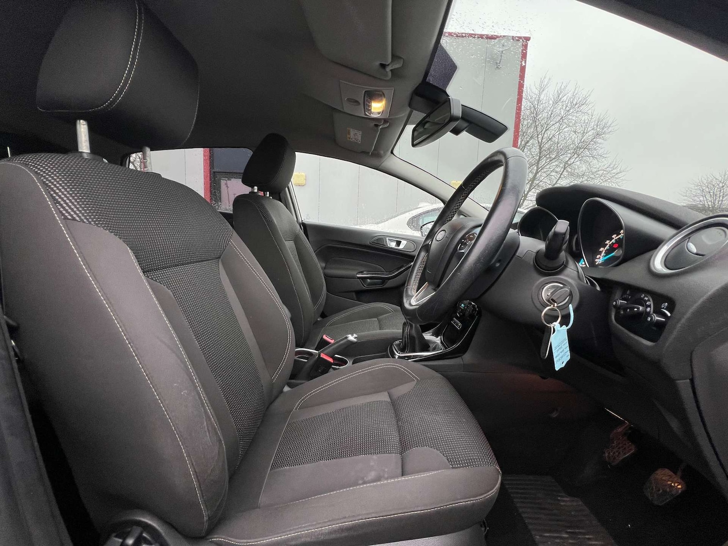 Used Ford Fiesta 2016 for sale - 77328610: Photo 25