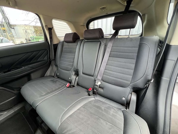 Used Mitsubishi Outlander 2017 for sale - 73757701: Photo 26