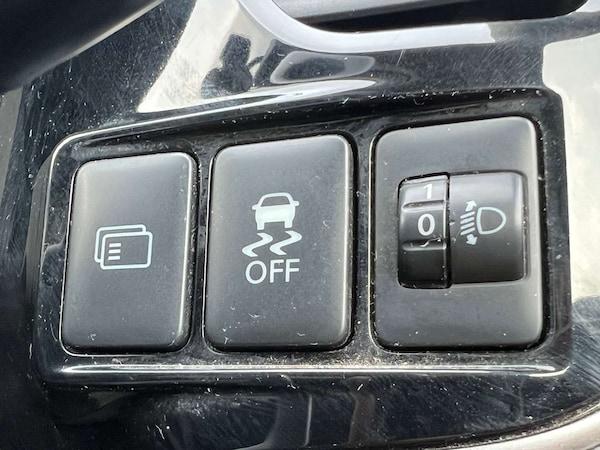 Used Mitsubishi Outlander 2017 for sale - 73757701: Photo 49