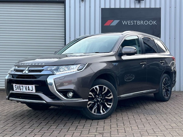 Used Mitsubishi Outlander 2017 for sale - 73757701: Photo 5