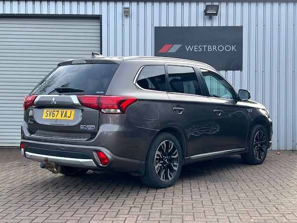 Used Mitsubishi Outlander 2017 for sale - 73757701: Photo 8