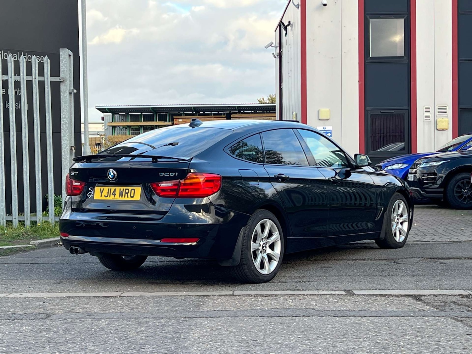 Used BMW 3 Series Gran Turismo 2014 for sale - 76320858: Photo 13