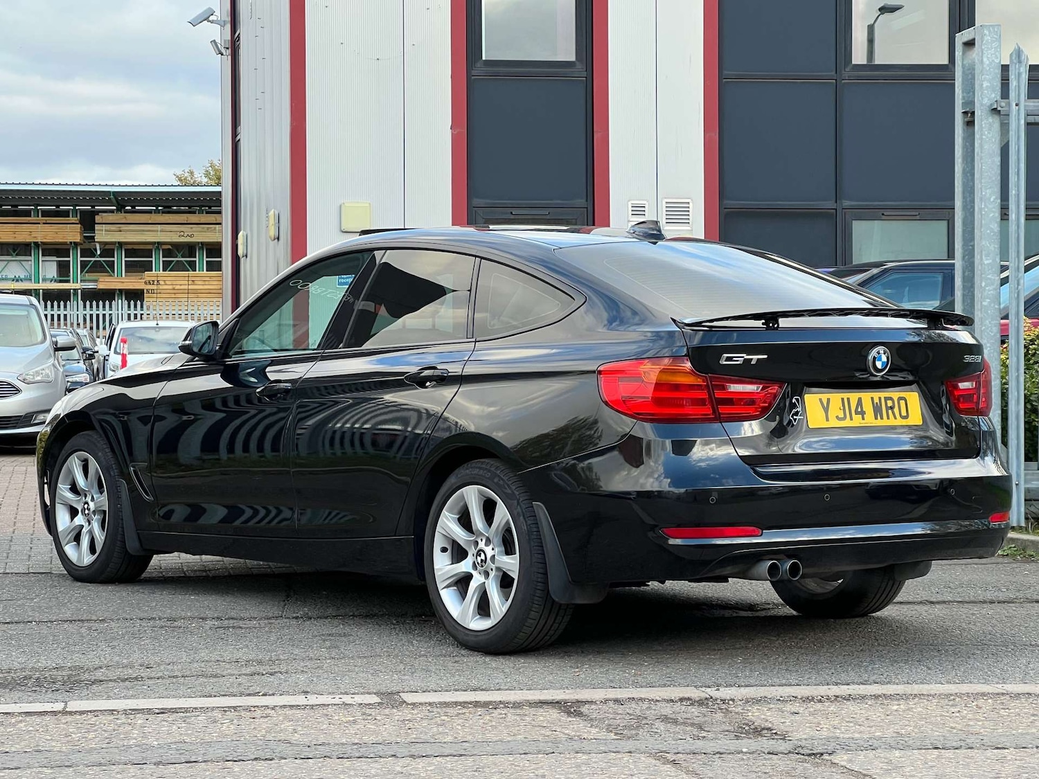 Used BMW 3 Series Gran Turismo 2014 for sale - 76320858: Photo 21