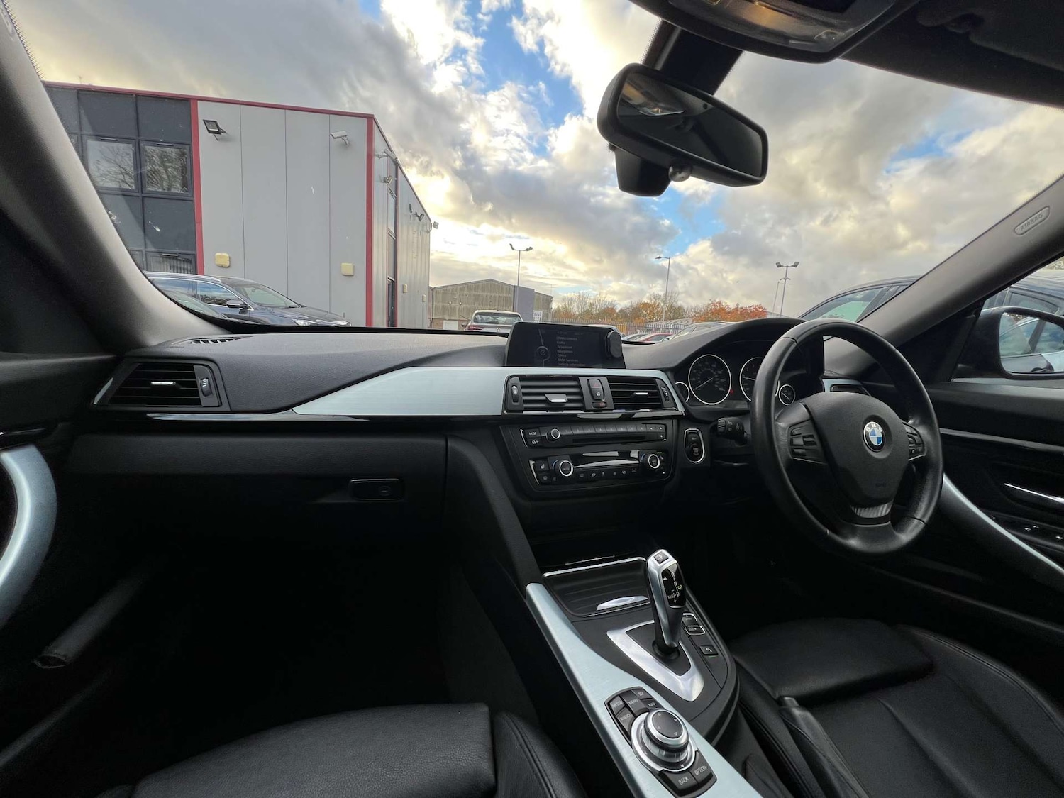 Used BMW 3 Series Gran Turismo 2014 for sale - 76320858: Photo 28