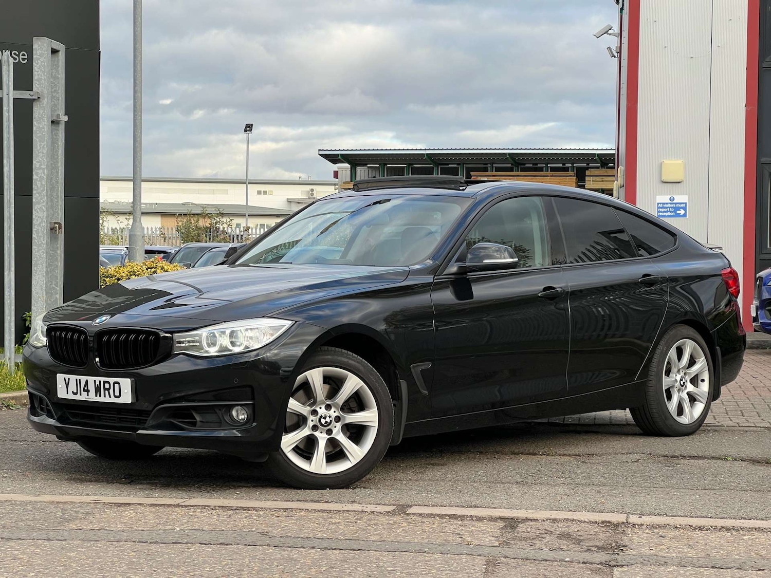 Used BMW 3 Series Gran Turismo 2014 for sale - 76320858: Photo 5