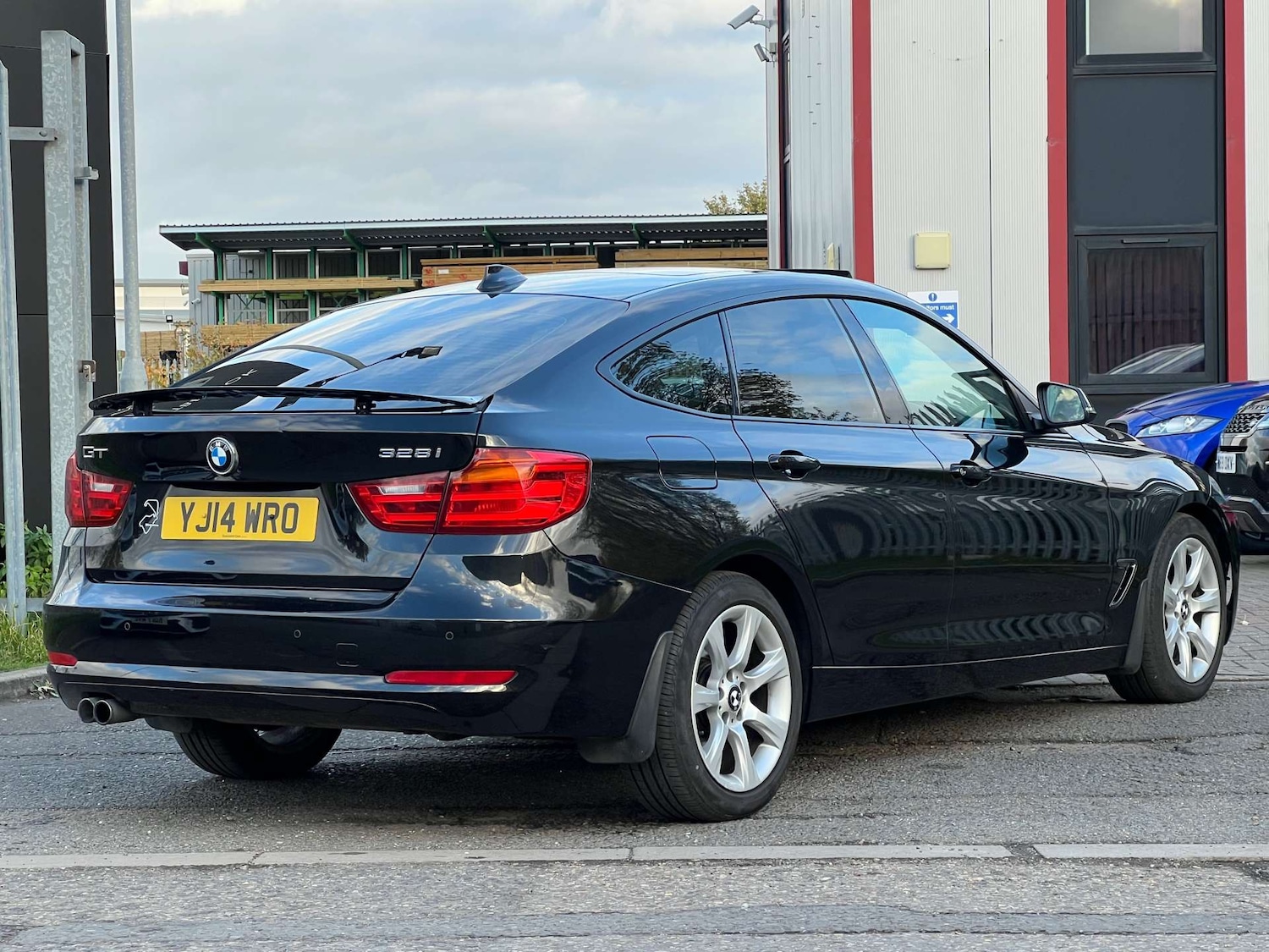 Used BMW 3 Series Gran Turismo 2014 for sale - 76320858: Photo 6