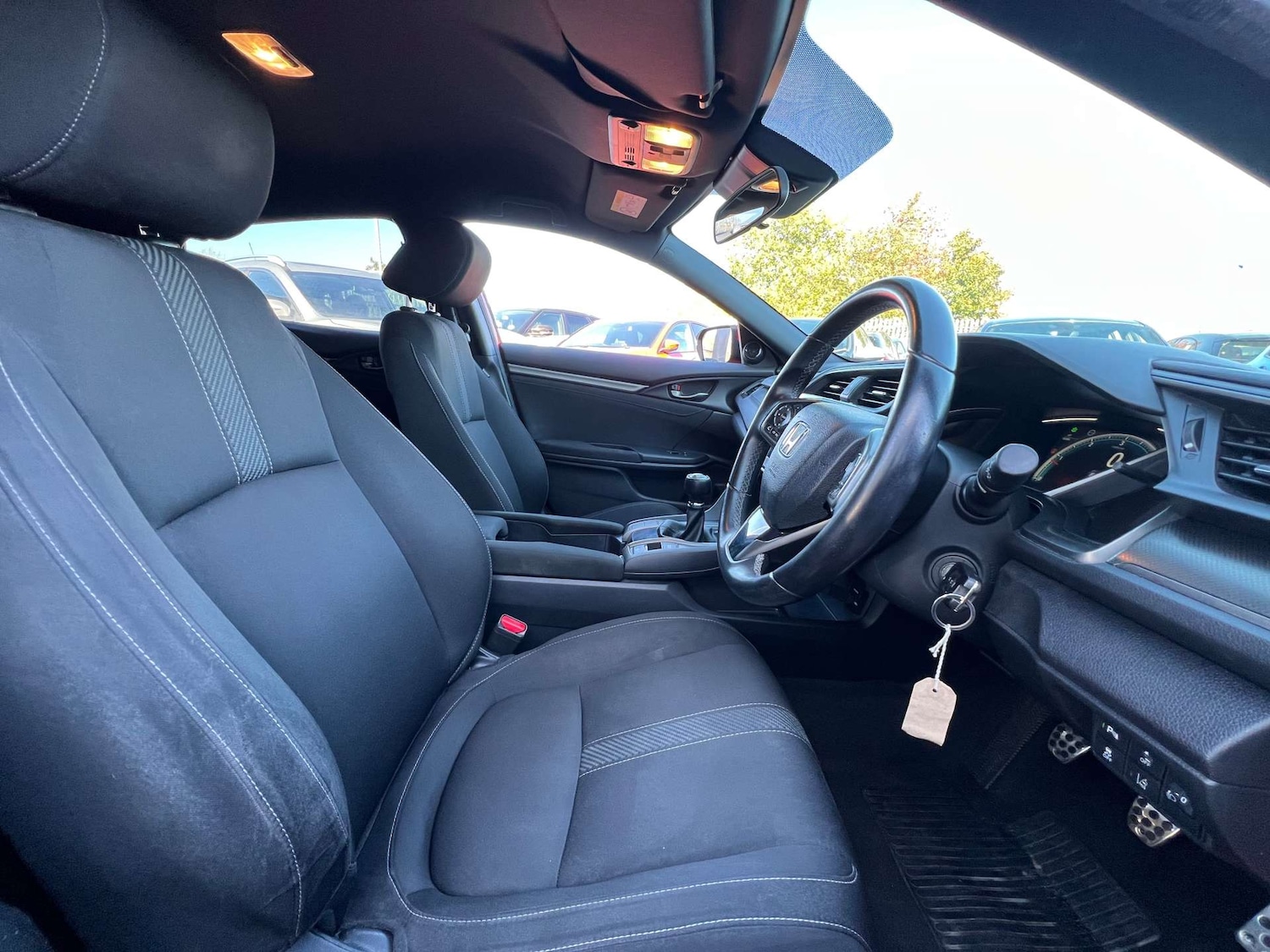 Used Honda Civic 2018 for sale - 77662757: Photo 32