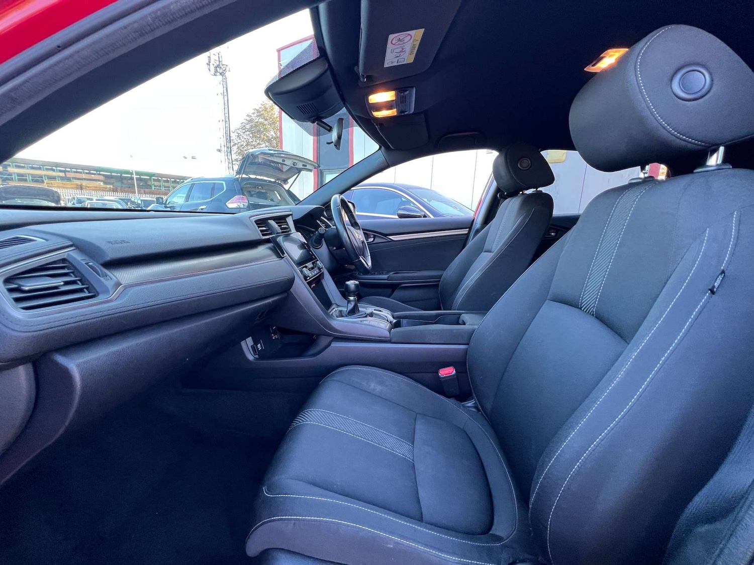 Used Honda Civic 2018 for sale - 77662757: Photo 40