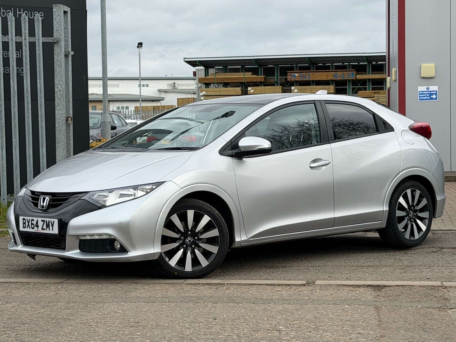 Used Honda Civic 2014 for sale - 77690662: Photo 3