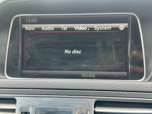 Used Mercedes-Benz E-Class 2014 for sale - 75654766: Photo 37