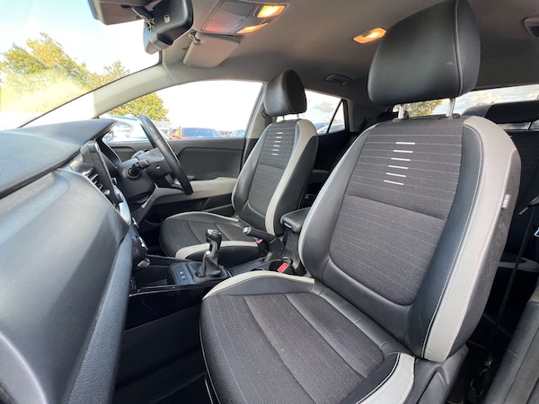 Used Kia Stonic 2019 for sale - 76068160: Photo 38
