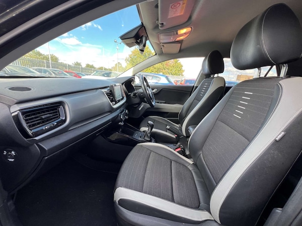 Used Kia Stonic 2019 for sale - 76068160: Photo 39