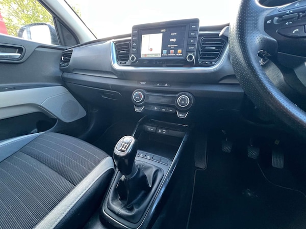 Used Kia Stonic 2019 for sale - 76068160: Photo 44