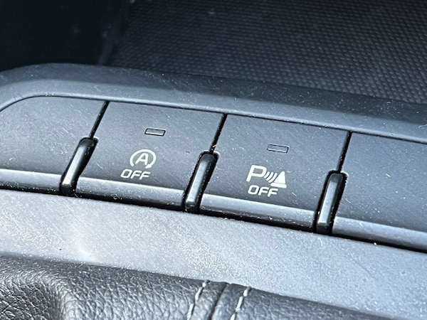 Used Kia Stonic 2019 for sale - 76068160: Photo 46