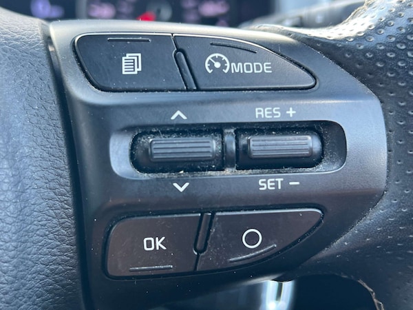 Used Kia Stonic 2019 for sale - 76068160: Photo 60