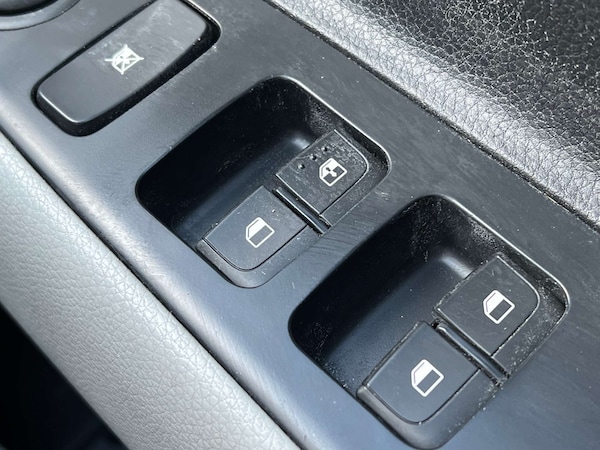 Used Kia Stonic 2019 for sale - 76068160: Photo 66