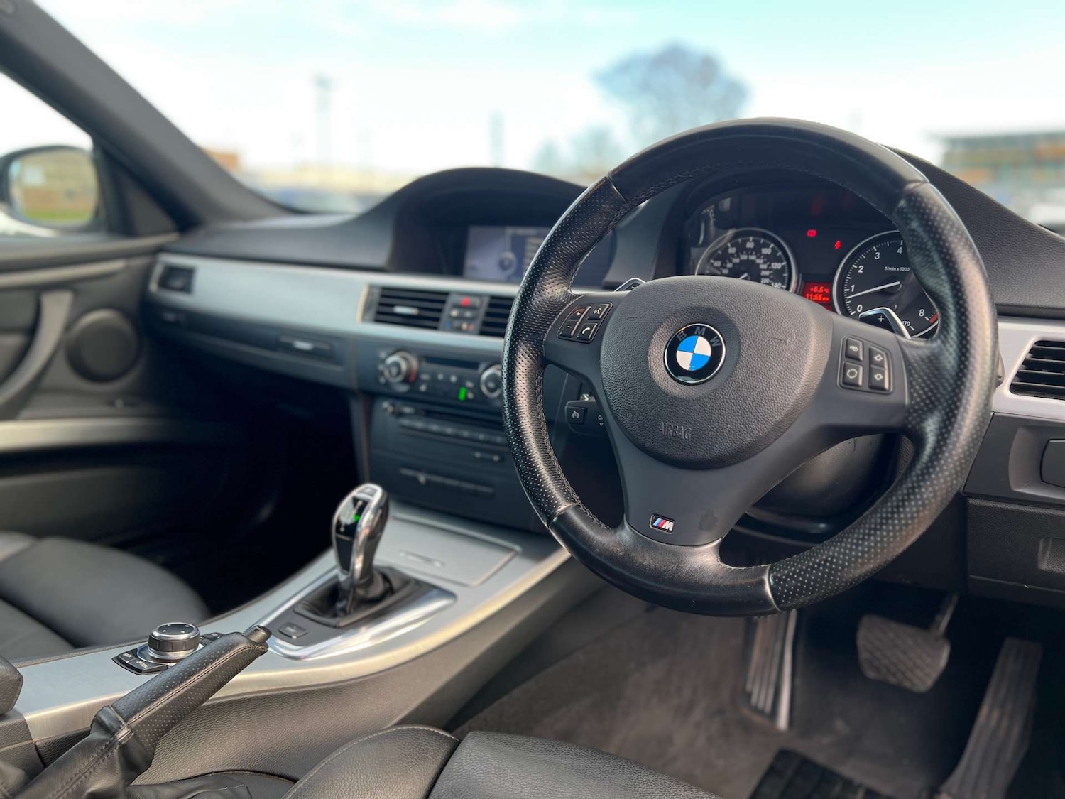 Used BMW 3 Series 2011 for sale - 77132818: Photo 24